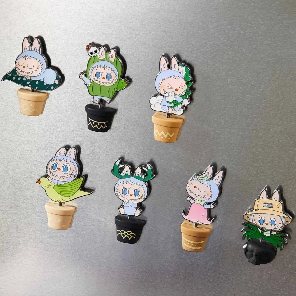 labubu-the-monsters-fall-in-wild-series-badge-6pcs-blind-box-8