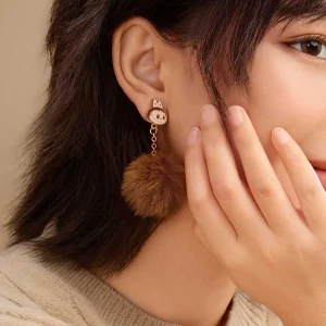 labubu-warm-fluffy-holiday-pompom-earring-1